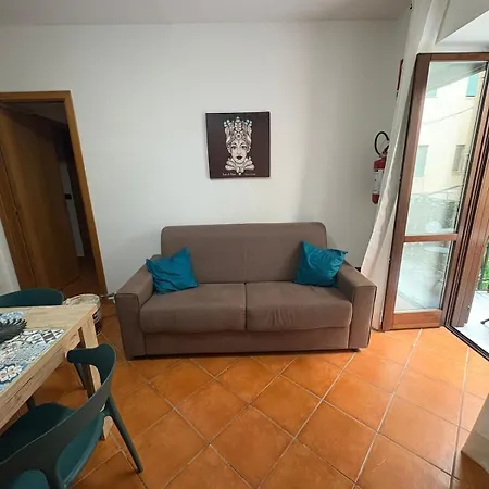 Casa Mari-albergheria In Palermo's Historic Center Апартаменты